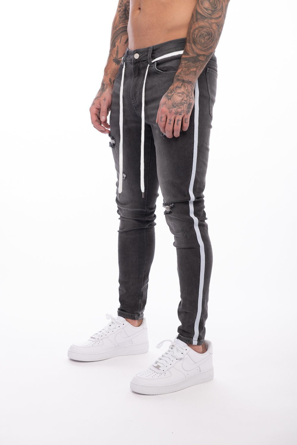 Men's Skinny Ripped Denim Pants with Patch Details