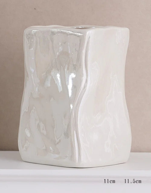 Load image into Gallery viewer, Ceramic Decorative Vase
