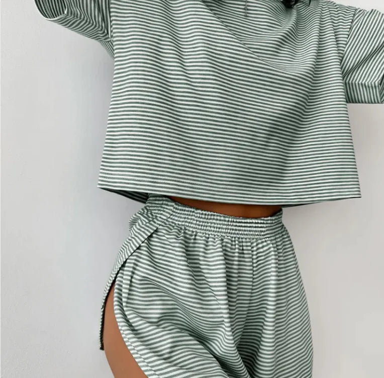 Knitted Striped Short-sleeved Shorts Suit