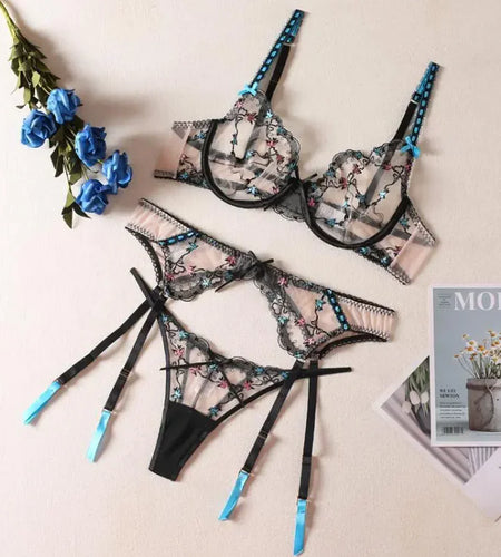 Ultra-Thin Lace Bra Set