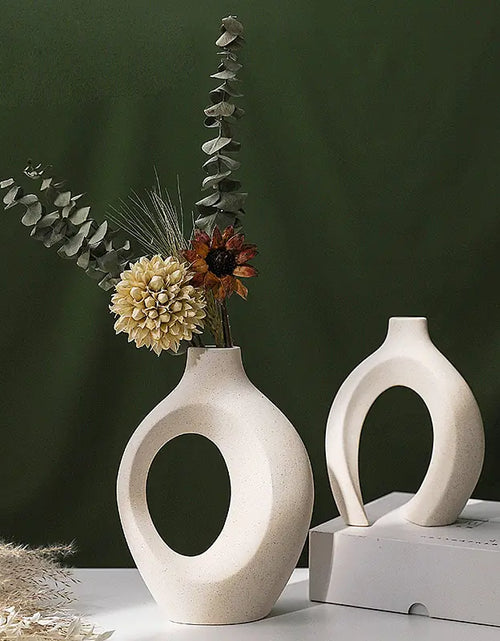 Load image into Gallery viewer, Nordic Ceramic Interlock Vase
