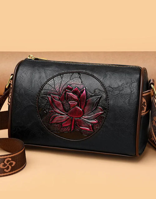 Load image into Gallery viewer, New Fashion Casual Ethnic Style Simple Large-capacity Crossbody Bag
