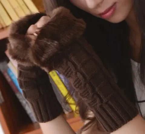 Load image into Gallery viewer, Women Plush Half Finger Gloves
