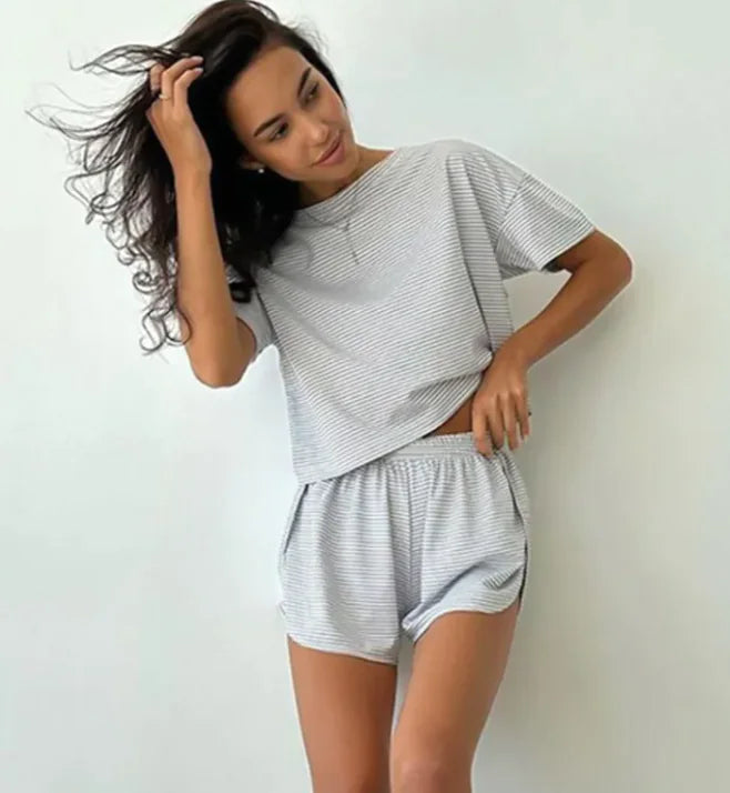 Knitted Striped Short-sleeved Shorts Suit