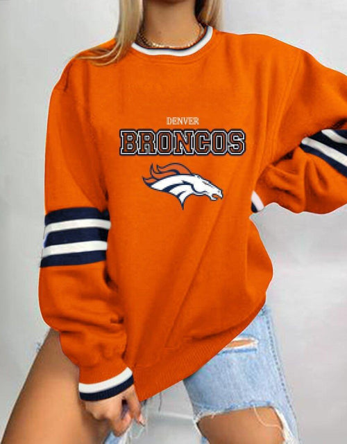 Load image into Gallery viewer, Loose-Fit NFL Graphic Long Sleeve Sweatshirt for Women
