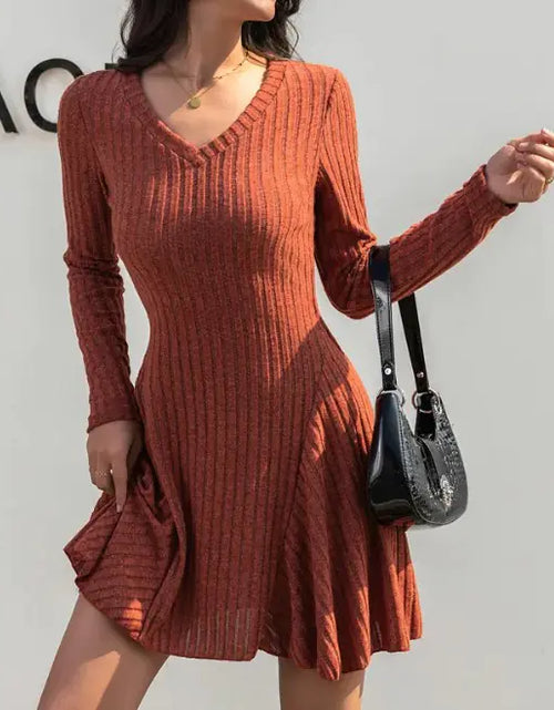 Load image into Gallery viewer, Knitted Long-sleeved Dress
