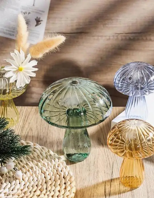 Load image into Gallery viewer, Mushroom Glass Flower Vase
