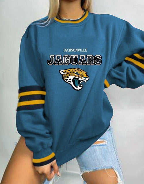 Load image into Gallery viewer, Loose-Fit NFL Graphic Long Sleeve Sweatshirt for Women
