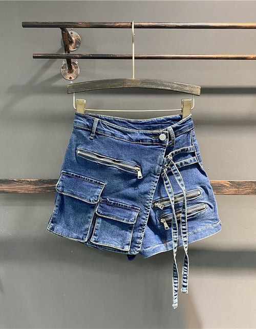 Load image into Gallery viewer, Korean Irregular Multi-Pocket A-Line Work Shorts
