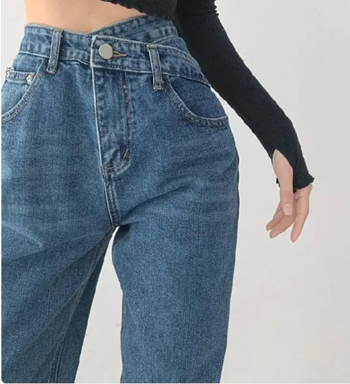 Windy High-waisted Jeans Look Thin And Straight