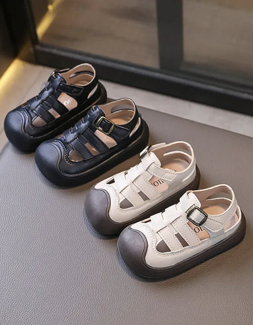 Load image into Gallery viewer, Boys' Summer Hollow Out Anti-Kick Beach Shoes
