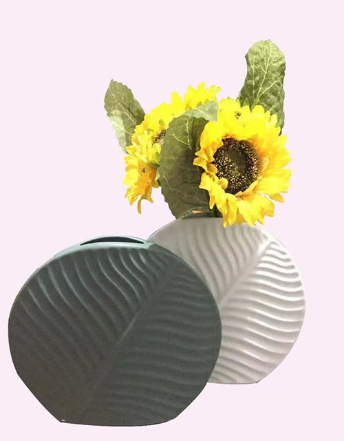 Load image into Gallery viewer, Ceramic Vase
