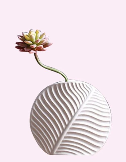 Load image into Gallery viewer, Ceramic Vase
