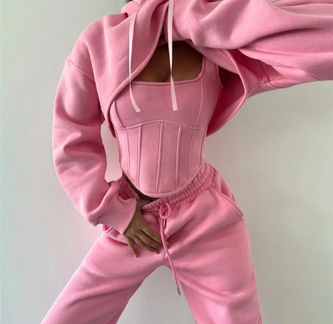 (Free Shipping)(Tariffs included in price) This three-piece women's set includes a short hoodie, small vest, and belted sweatpants, featuring anti-pilling, breathable, and quick-dry properties.