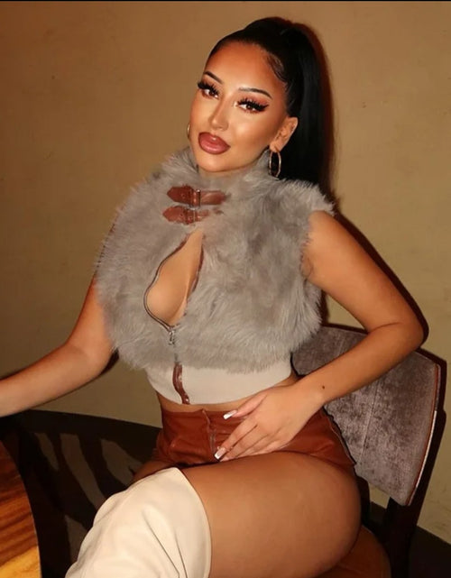 Load image into Gallery viewer, (Free Shipping)(Tariffs included in price) 2025 Fall Winter Faux Fur Jacket Vests Women Luxury Warm Fluffy Metal Leather Belt Sleeveless Coats Tops
