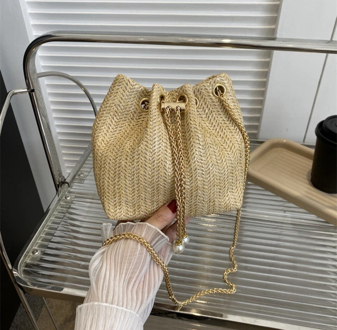 (Free Shipping)(Tariffs included in price) Women's Fashionable Woven Bucket Handbags for Women