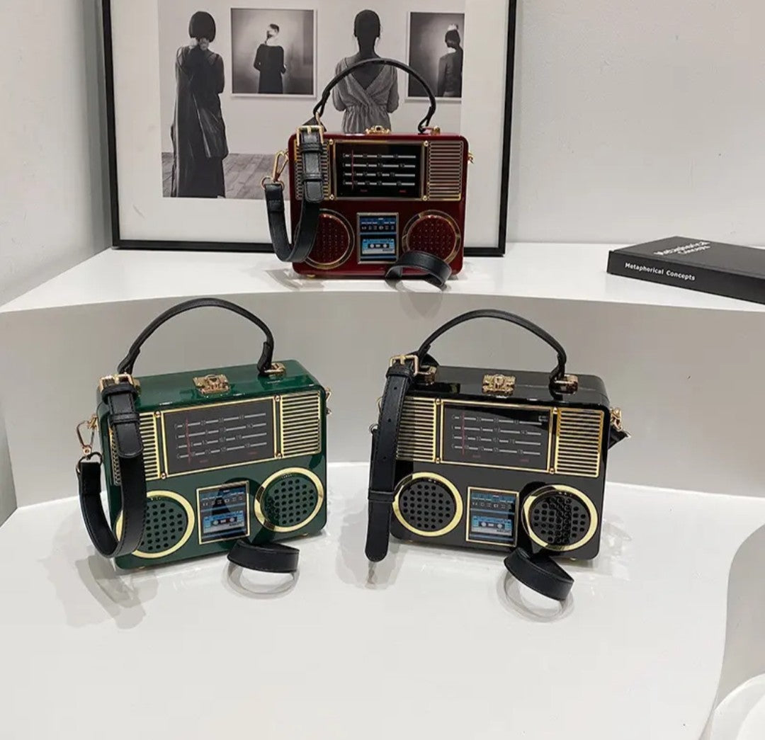 (Free Shipping)(Tariffs included in price) Acrylic Vintage Versatile Creative Radio Handbags Unisex Satchel Metal Punk Shoulder Bag Nostalgia Square Box Bag for women