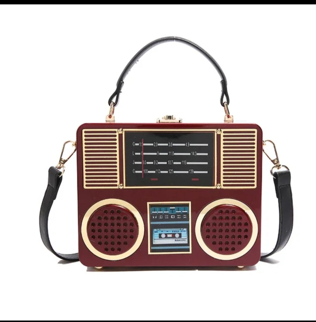 (Free Shipping)(Tariffs included in price) Acrylic Vintage Versatile Creative Radio Handbags Unisex Satchel Metal Punk Shoulder Bag Nostalgia Square Box Bag for women