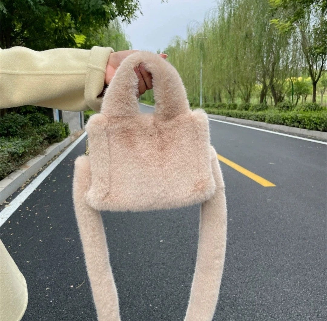 (Free Shipping) Women's Soft Plush Hand Bag Solid Color Tote Female Large Capacity Fur Underarm Bags Furry Fluffy Shoulder Crossbody Bag
