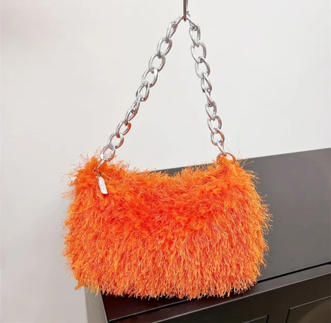 (Free Shipping) Plush Women's Hobos Underarm Bag Hot Girls Furry Clutch Shoulder Bag Luxury Faux Fur Female Fluffy Armpit Handbag