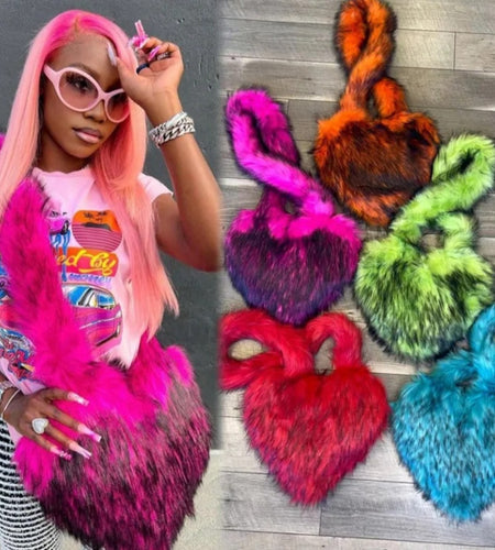 (Free Shipping)(Tariffs included in price) Woman's Faux Fur Heart Shaped Shoulder Crossbody Bag Winter Fur HandBags for women Female Clutch Purse Messenger Bag