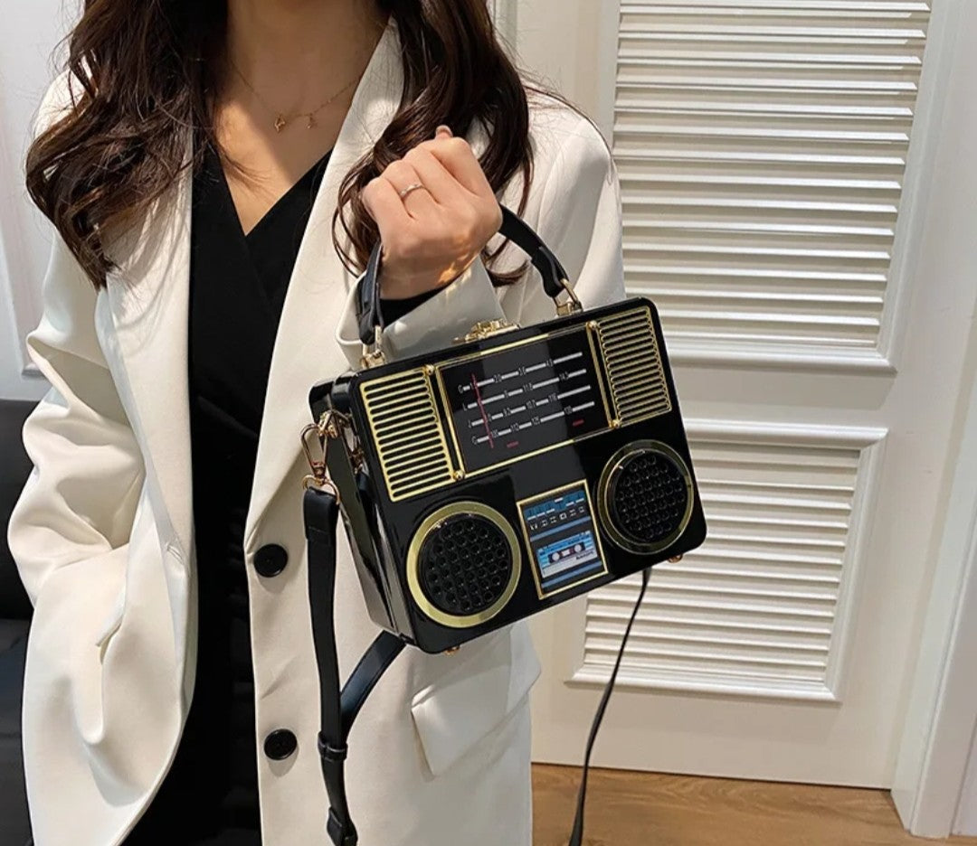(Free Shipping)(Tariffs included in price) Acrylic Vintage Versatile Creative Radio Handbags Unisex Satchel Metal Punk Shoulder Bag Nostalgia Square Box Bag for women