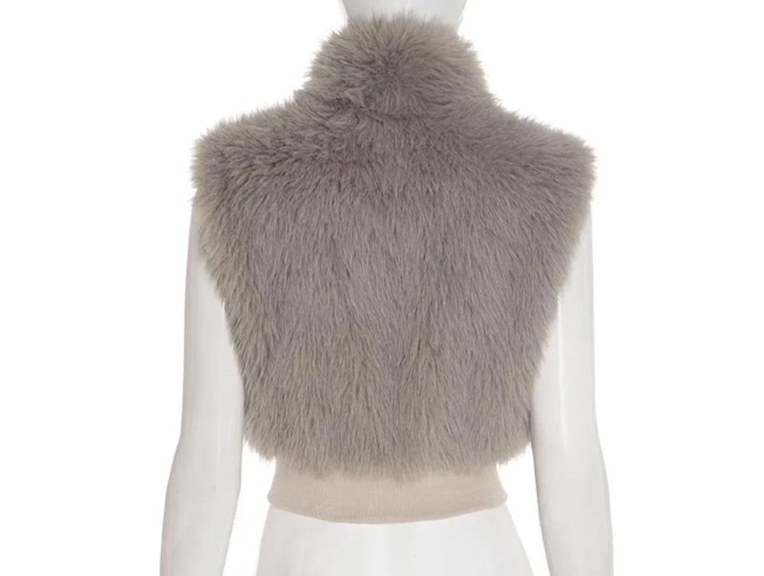 (Free Shipping)(Tariffs included in price) 2025 Fall Winter Faux Fur Jacket Vests Women Luxury Warm Fluffy Metal Leather Belt Sleeveless Coats Tops