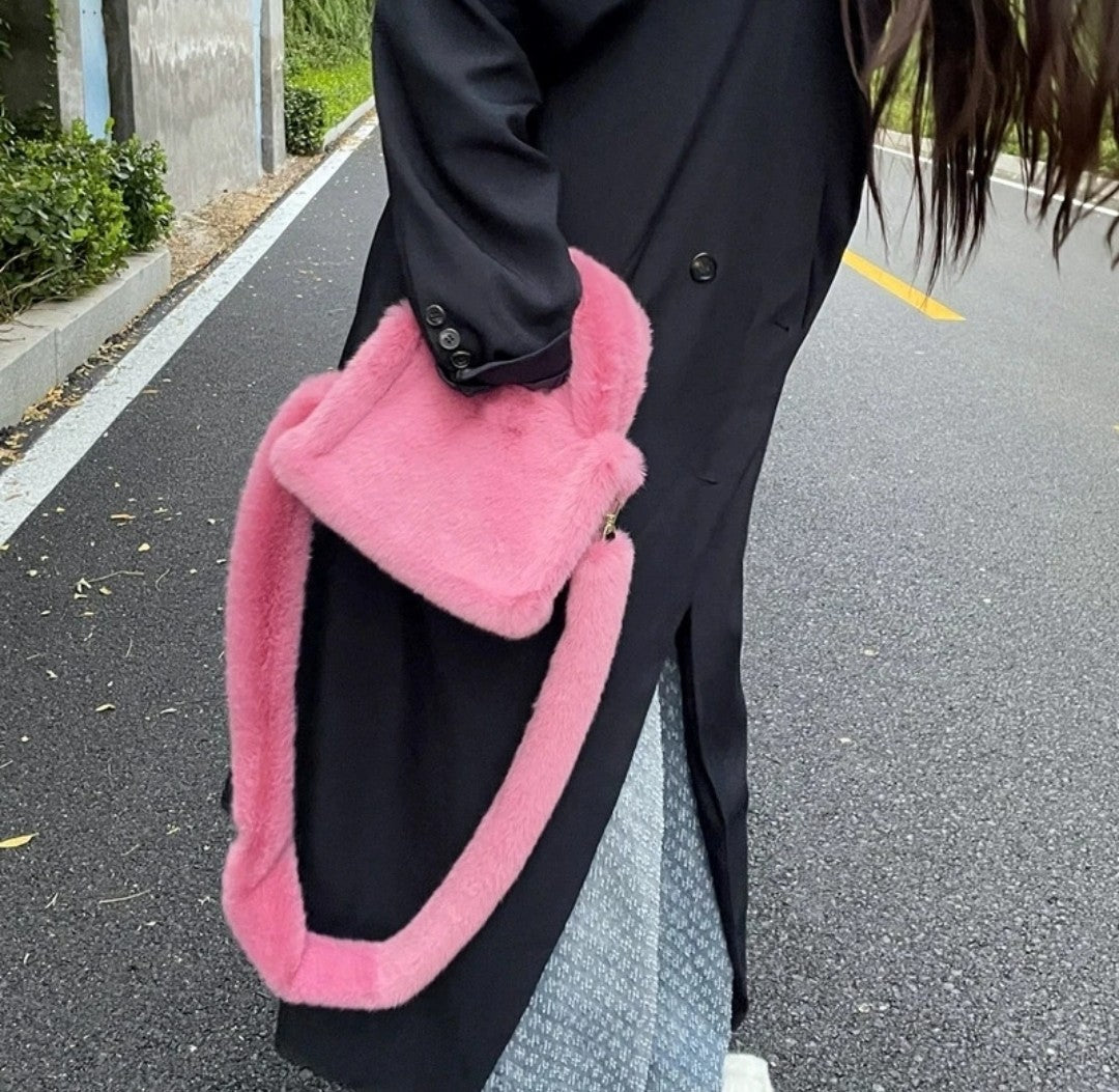 (Free Shipping) Women's Soft Plush Hand Bag Solid Color Tote Female Large Capacity Fur Underarm Bags Furry Fluffy Shoulder Crossbody Bag