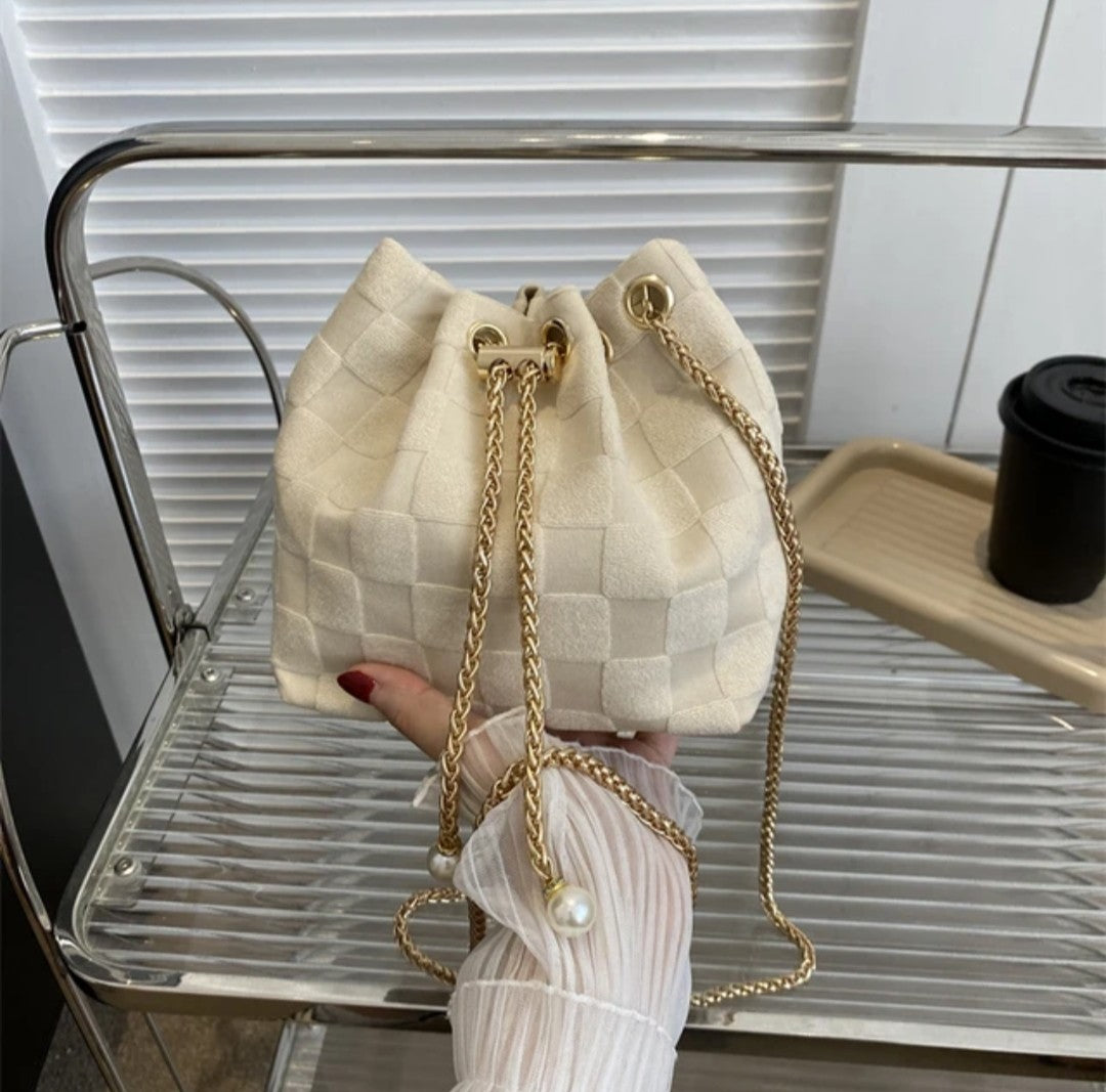 (Free Shipping)(Tariffs included in price) Women's Fashionable Woven Bucket Handbags for Women