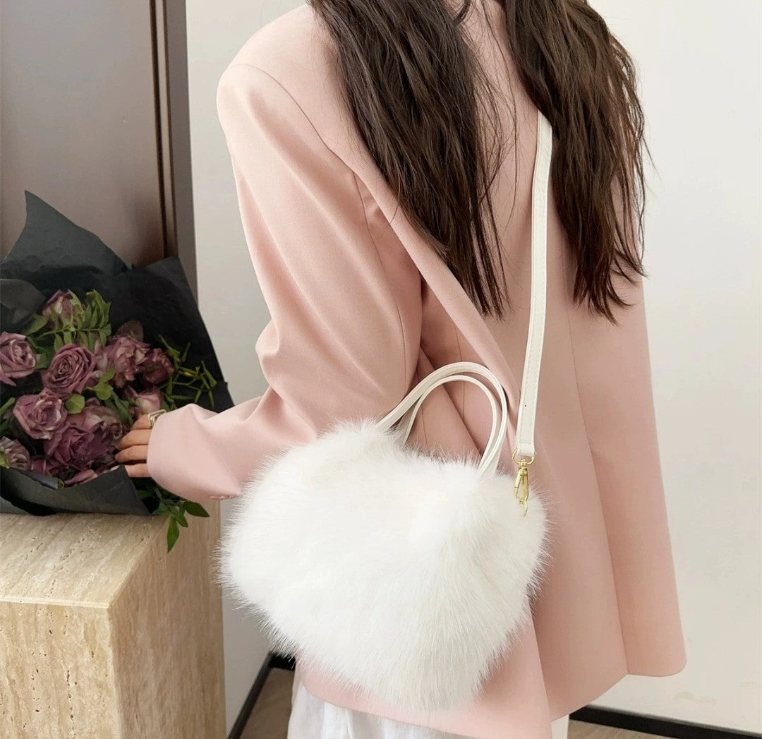 Large Capacity Bucket Bag Fashion Imitation Rabbit Fur Plush Bag Underarm Shoulder Tote Bags Winter Faux Fur Designer Handbag
