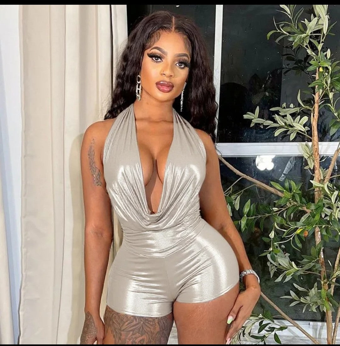 (Free Shipping)(Tariffs included in price) New Summer Women's Metallic Halter Swinging Collar Backless Top Short Jumpsuit