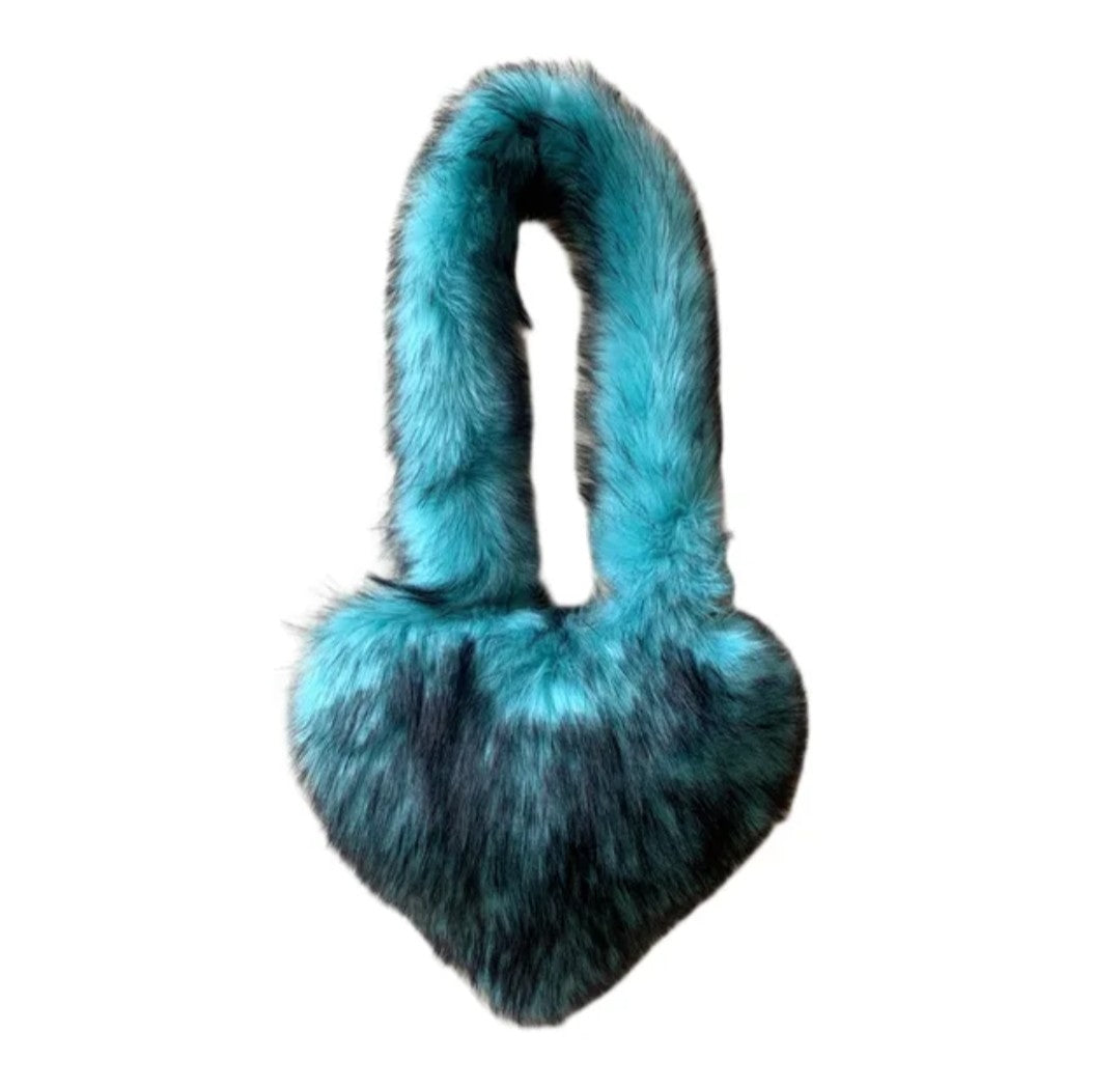 (Free Shipping)(Tariffs included in price) Woman's Faux Fur Heart Shaped Shoulder Crossbody Bag Winter Fur HandBags for women Female Clutch Purse Messenger Bag