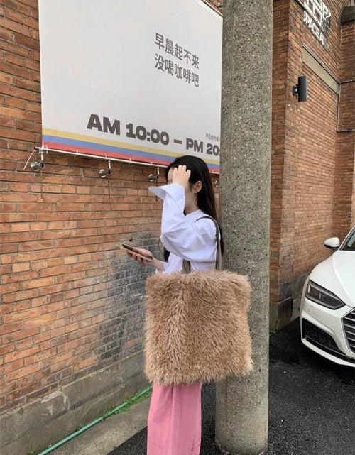 Load image into Gallery viewer, (Free Shipping)Women's Wool Faux Fur Bag Commuter Handbag Fashionable Underarm Bag Large-capacity Shoulder Bag
