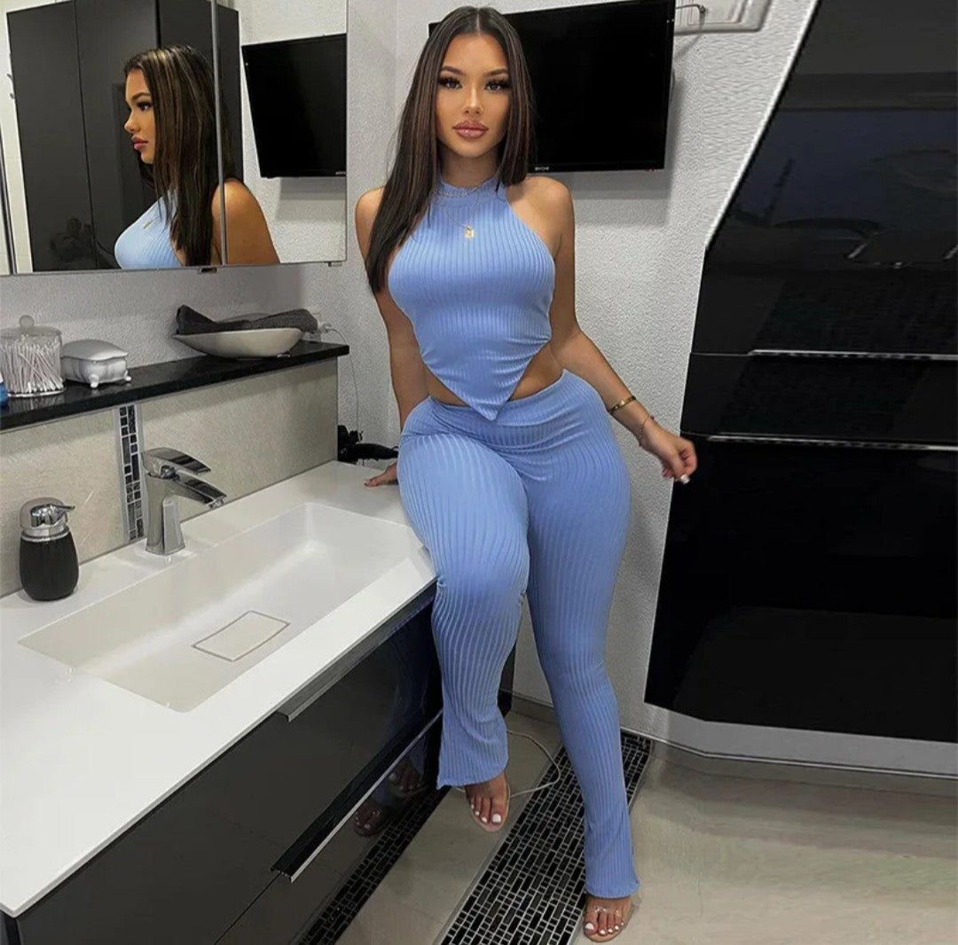 (Free Shipping)(Tariffs included in price) Summer new casual suit solid color hanging neck top trousers casual suit woven puff printed o- neck collar