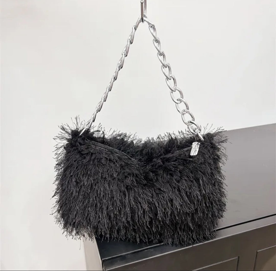 (Free Shipping) Plush Women's Hobos Underarm Bag Hot Girls Furry Clutch Shoulder Bag Luxury Faux Fur Female Fluffy Armpit Handbag