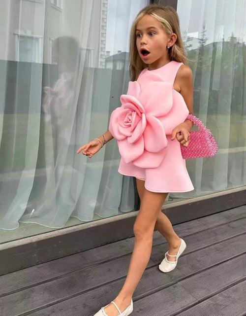 Load image into Gallery viewer, (Free Shipping)(Tariffs included in price) Kids Summer Flower Princess Dress Sleeveless Party Wear
