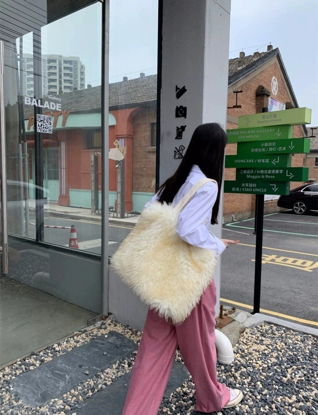 (Free Shipping)Women's Wool Faux Fur Bag Commuter Handbag Fashionable Underarm Bag Large-capacity Shoulder Bag