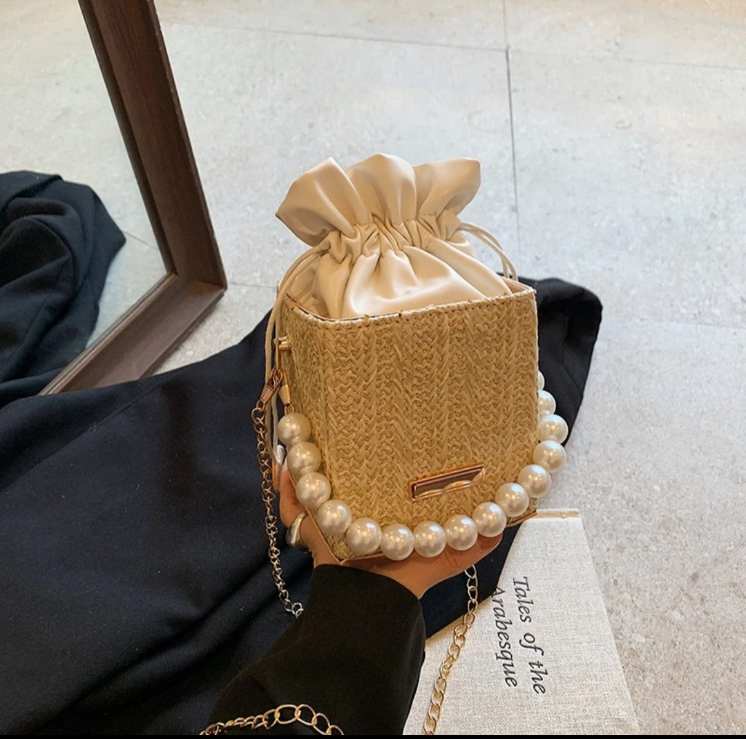 (Free Shipping)(Tariffs included in price) Rattan Pearl Small Handbag For Women High Fashion Soft Elegant