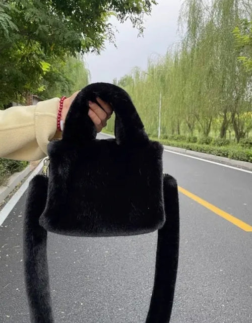 Load image into Gallery viewer, (Free Shipping) Women's Soft Plush Hand Bag Solid Color Tote Female Large Capacity Fur Underarm Bags Furry Fluffy Shoulder Crossbody Bag
