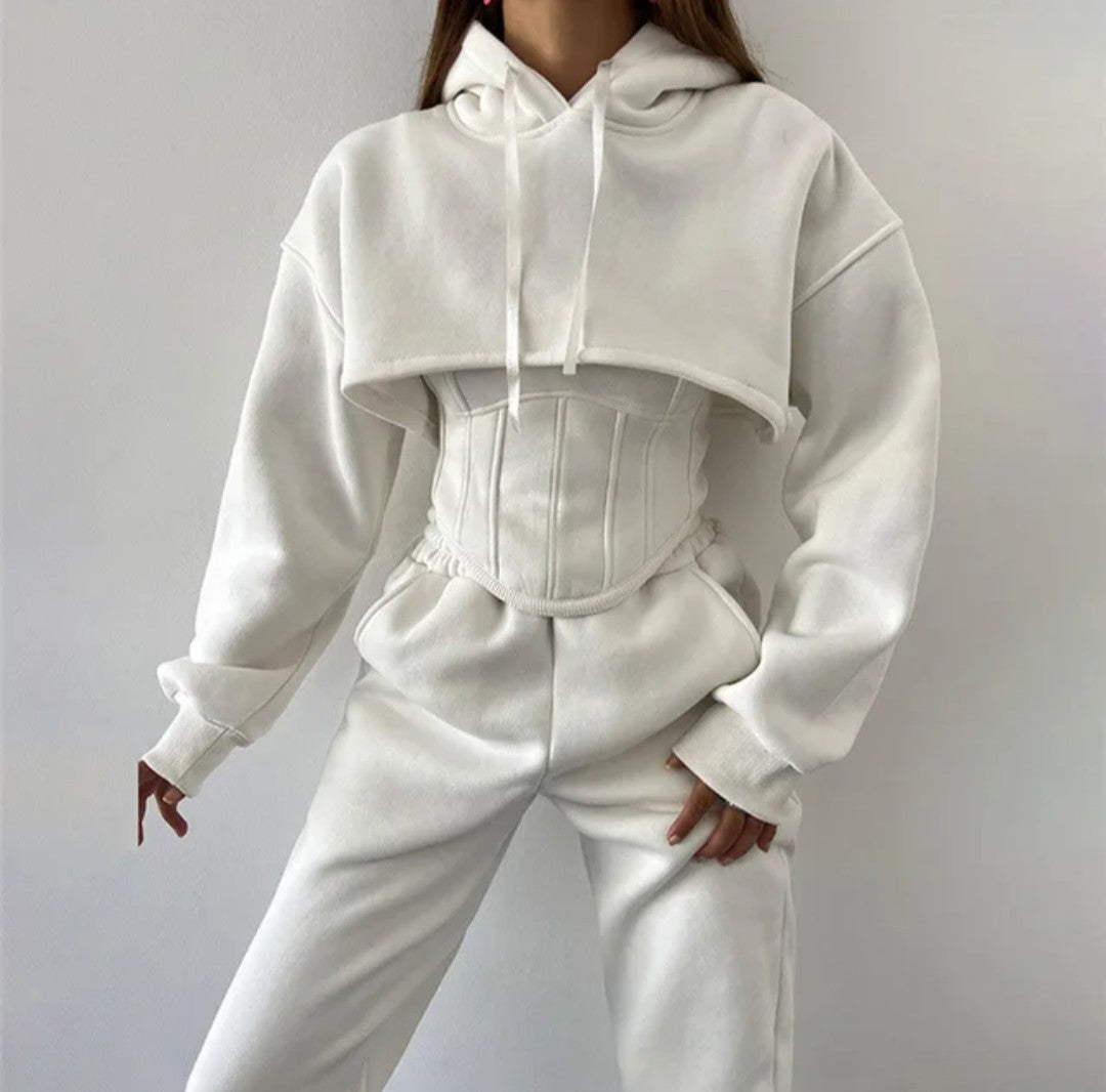 (Free Shipping)(Tariffs included in price) This three-piece women's set includes a short hoodie, small vest, and belted sweatpants, featuring anti-pilling, breathable, and quick-dry properties.