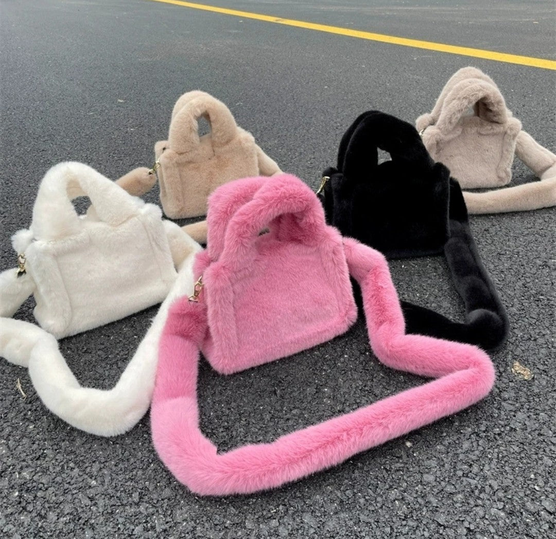 (Free Shipping) Women's Soft Plush Hand Bag Solid Color Tote Female Large Capacity Fur Underarm Bags Furry Fluffy Shoulder Crossbody Bag