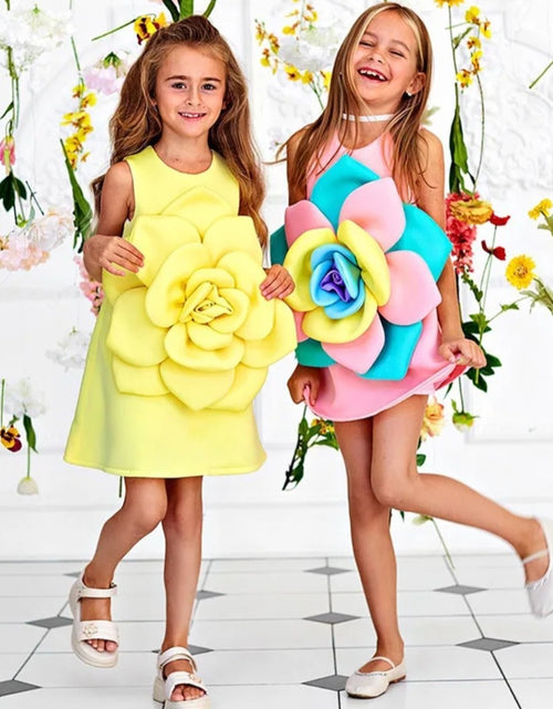 Load image into Gallery viewer, (Free Shipping)(Tariffs included in price) Kids Summer Flower Princess Dress Sleeveless Party Wear
