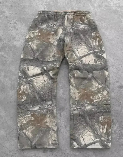 Load image into Gallery viewer, Men's 3D Printed Camouflage Leaf Pattern Pants – Casual &amp; Bold
