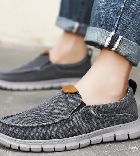 Lightweight Casual Shoes