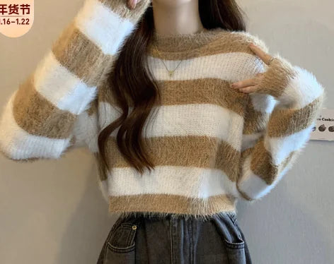 Load image into Gallery viewer, Cozy Chic Knitted Sweater
