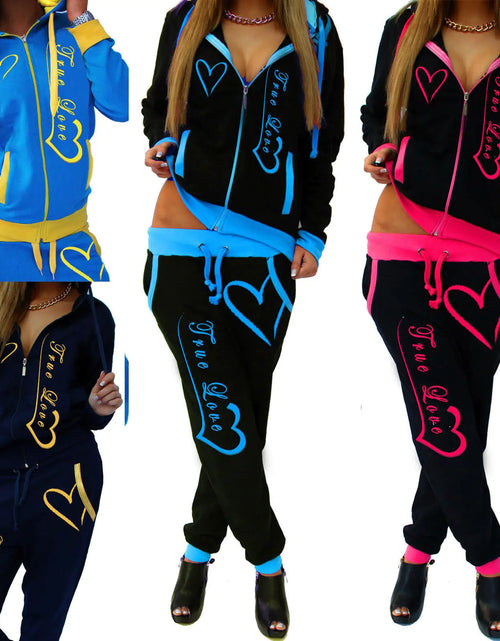 Load image into Gallery viewer, Printed Hooded Casual Tracksuit
